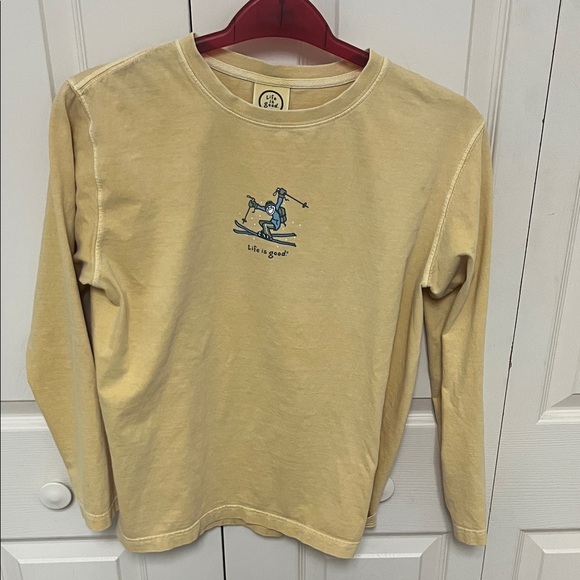 Life Is Good Tops - Life is Good l/s tee M, excellent preowned condition